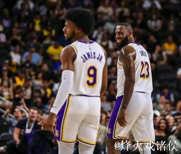 NBA历史性一刻!詹姆斯父子有望揭幕战联手出战 NBA历史性一刻!詹姆斯父子有望揭幕战联手出战