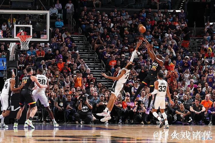 文班亚马30+10盖帽率马刺大胜 杜兰特空砍43分太阳不敌活塞 文班亚马30+10盖帽率马刺大胜 杜兰特空砍43分太阳不敌活塞